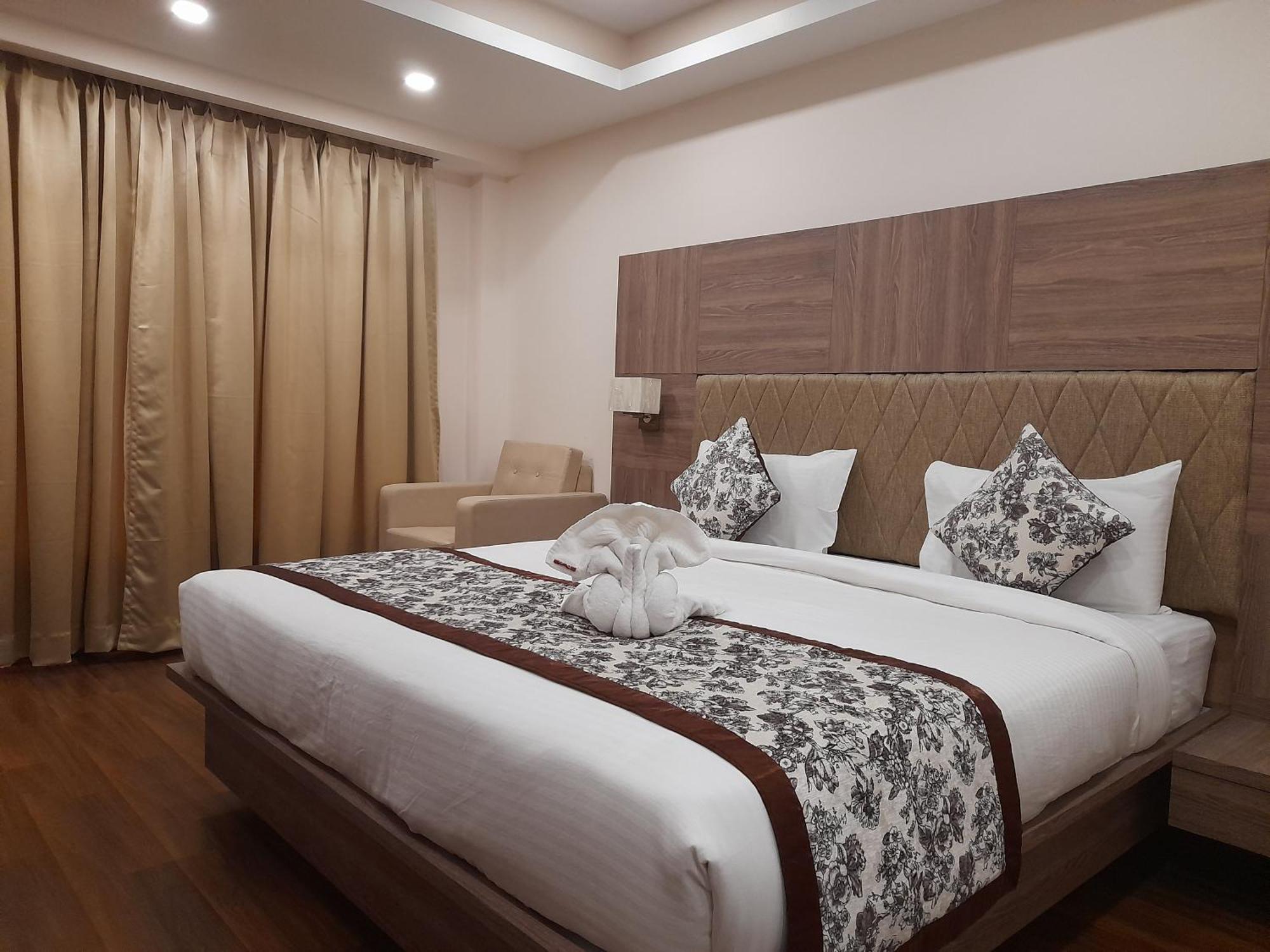Variety Inn ปัฏนา ภายนอก รูปภาพ
